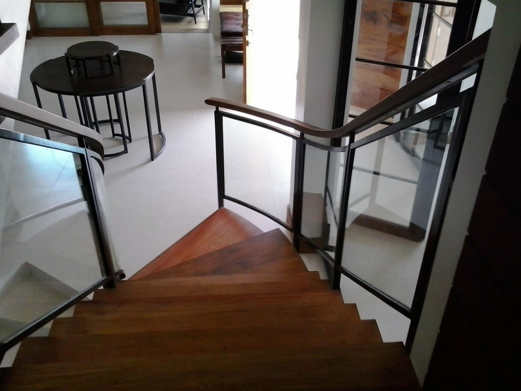 Glass Stair Railing | Cavitetrail, Glass Railings ...