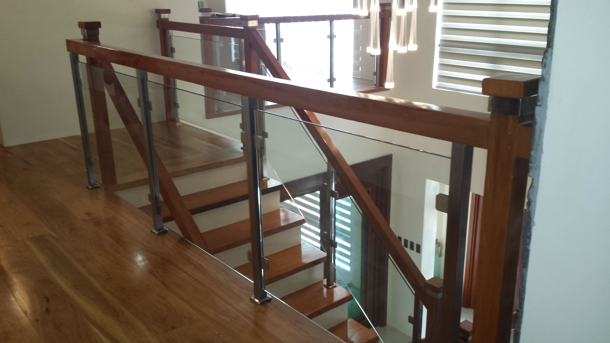 glass-stair-railing-classic-contemporary-design