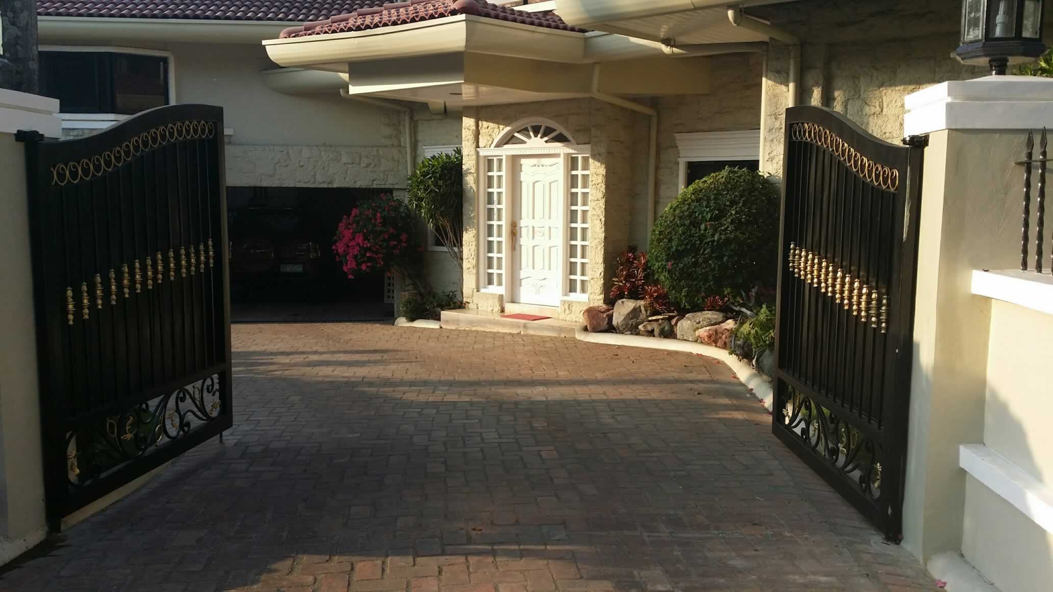 Wought Iron Entrance Gate, Pedestrian Gate.