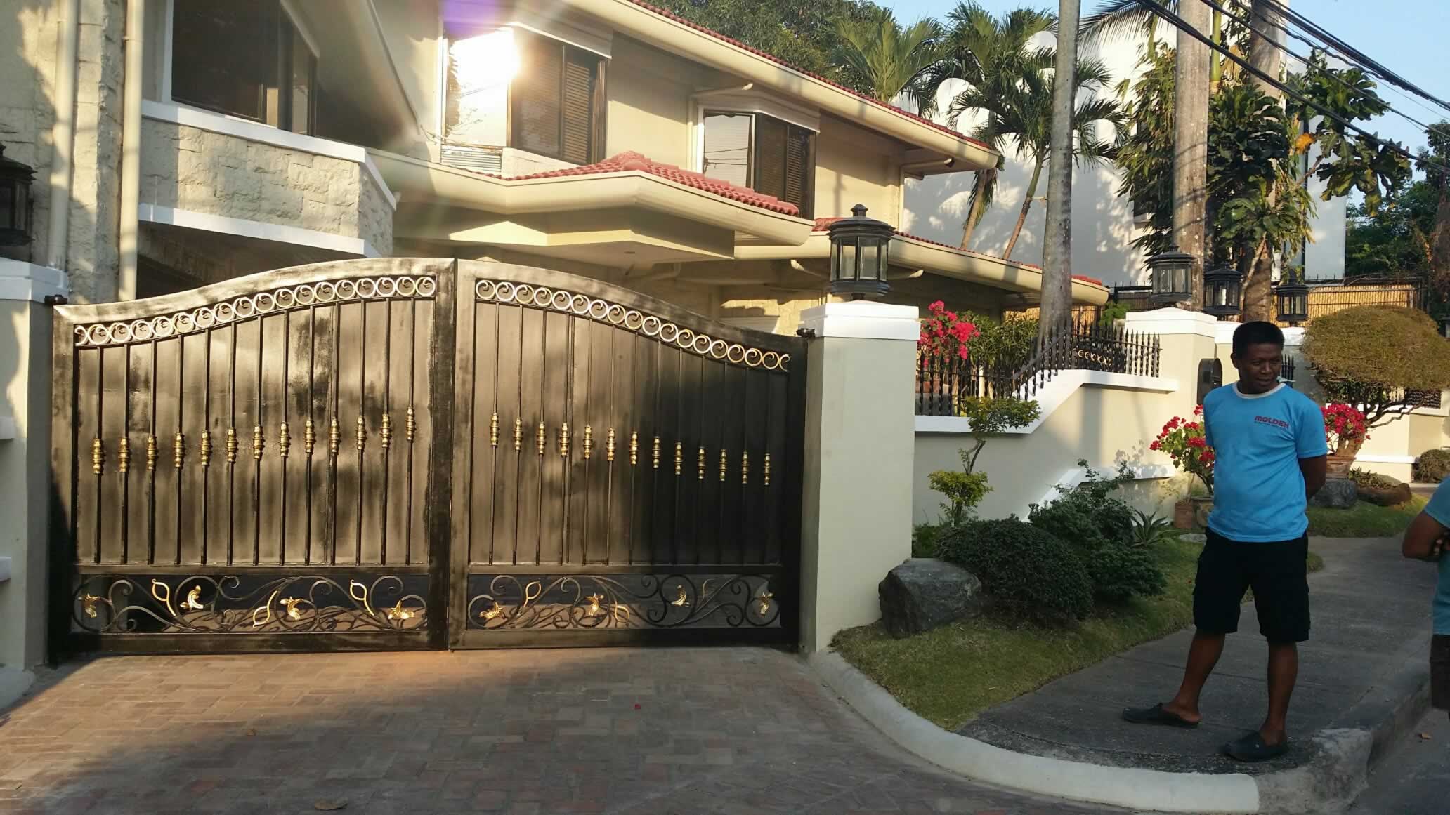 Wought Iron Entrance Gate, Pedestrian Gate.