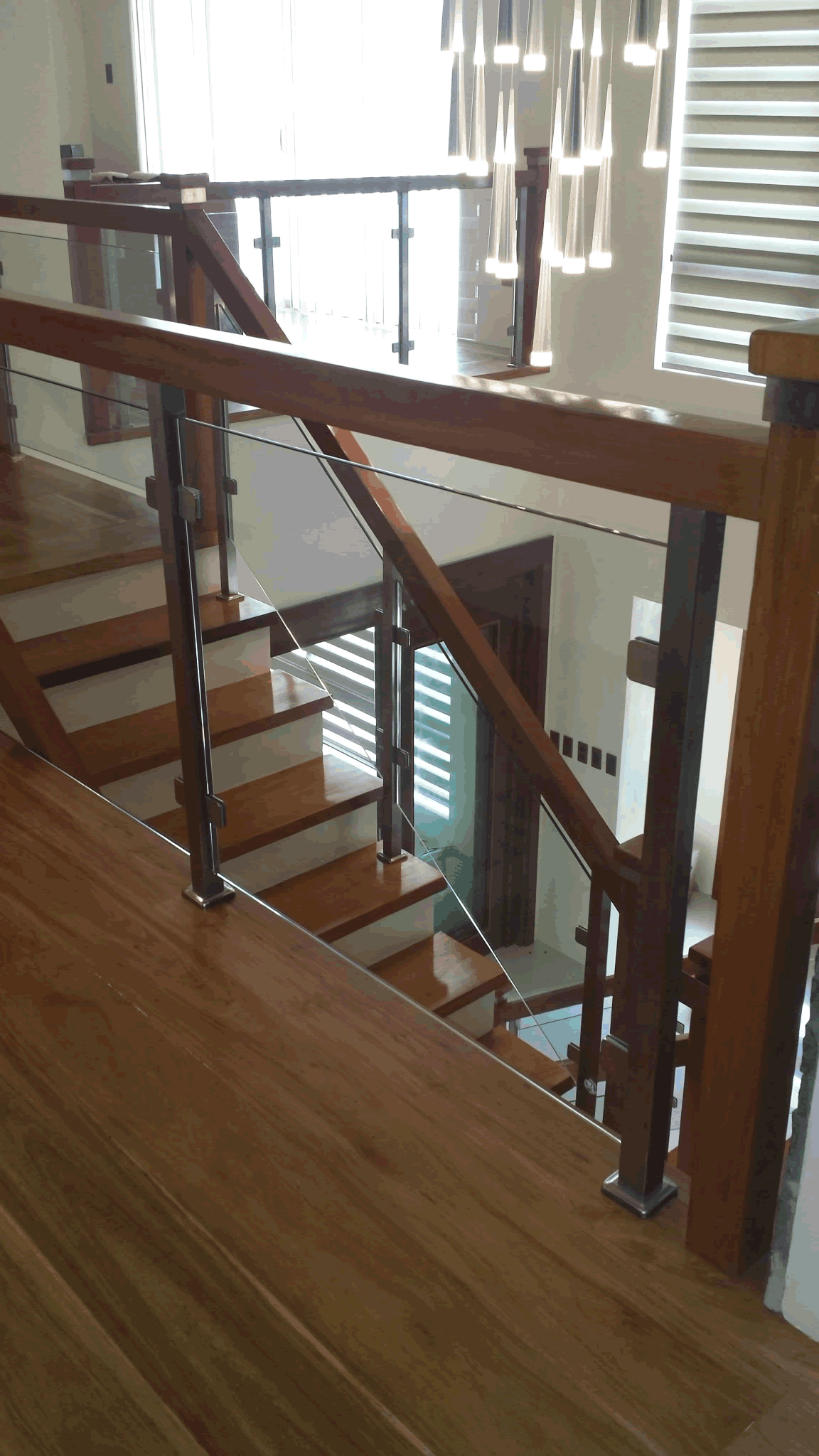 glass-stair-railing-classic-contemporary-design