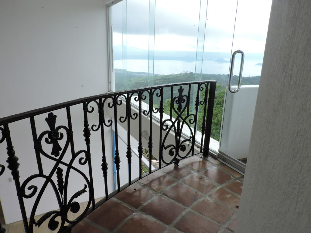 Wought Iron Stair Railing, Balcony Railing, Door Grills, Main Door Grills.