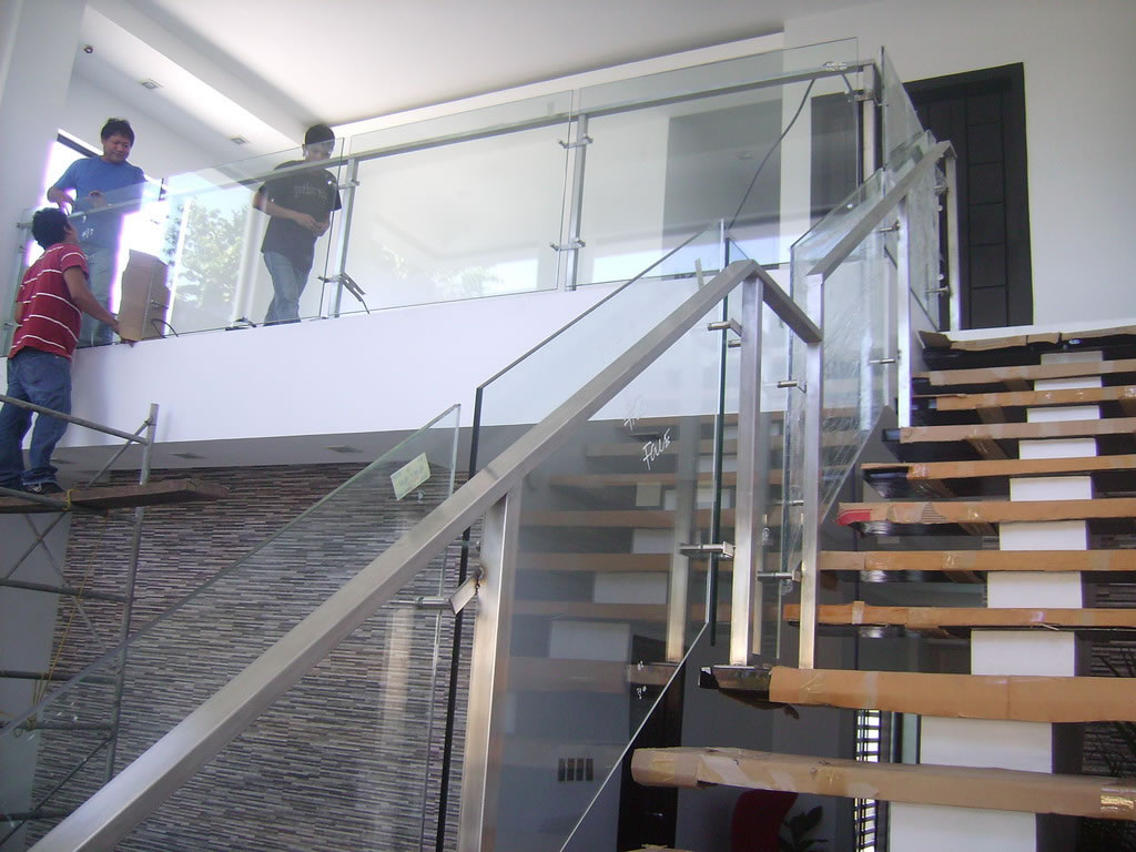 Glass Stair Railing in Stainless Frame Hairline