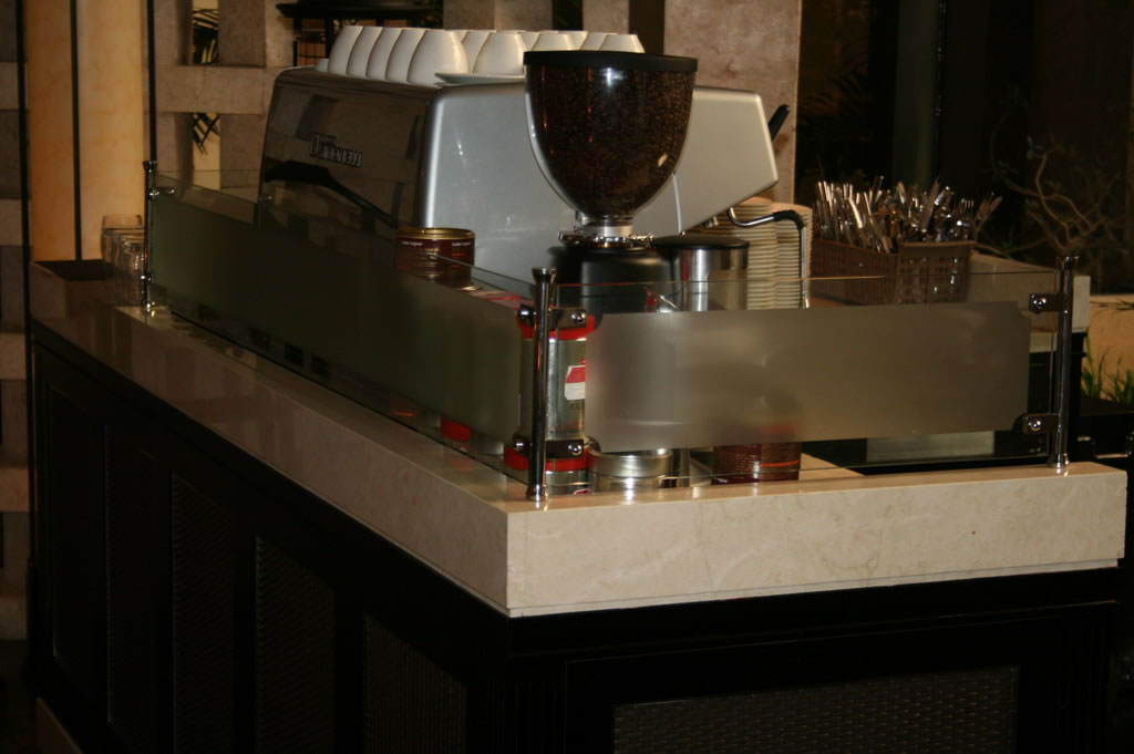 Counter Top Glass in stainless frame