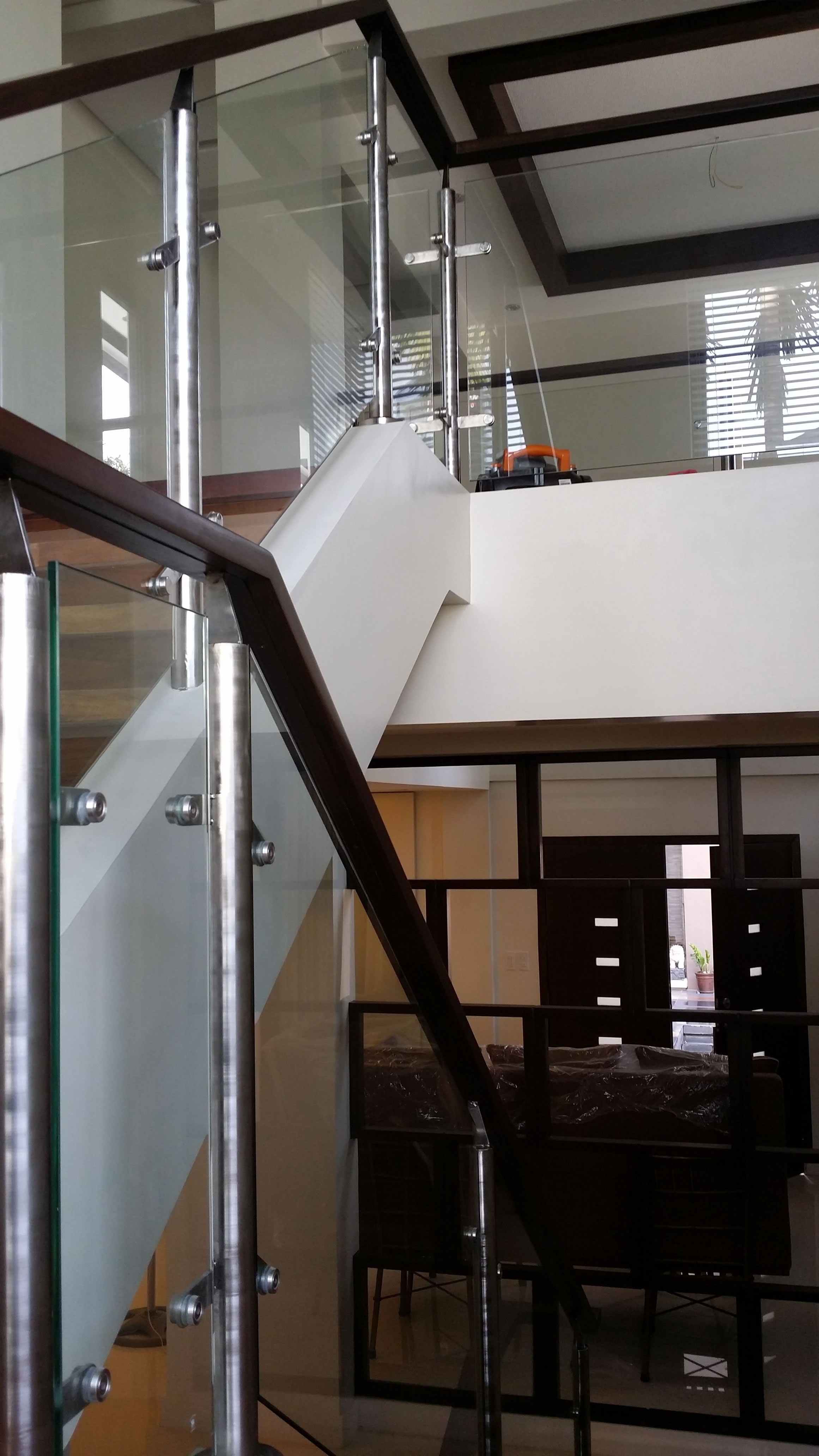 Stainless Glass Stair and Balcony Railing