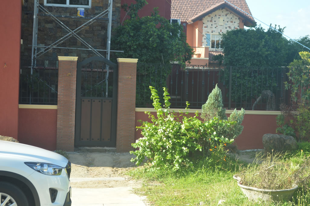 Wought Iron Grills Gates, Fences, Balcony Railing.