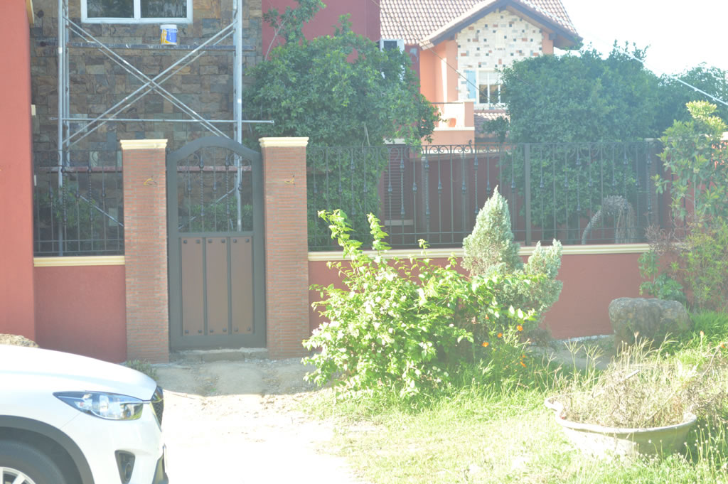 Wought Iron Grills Gates, Fences, Balcony Railing.