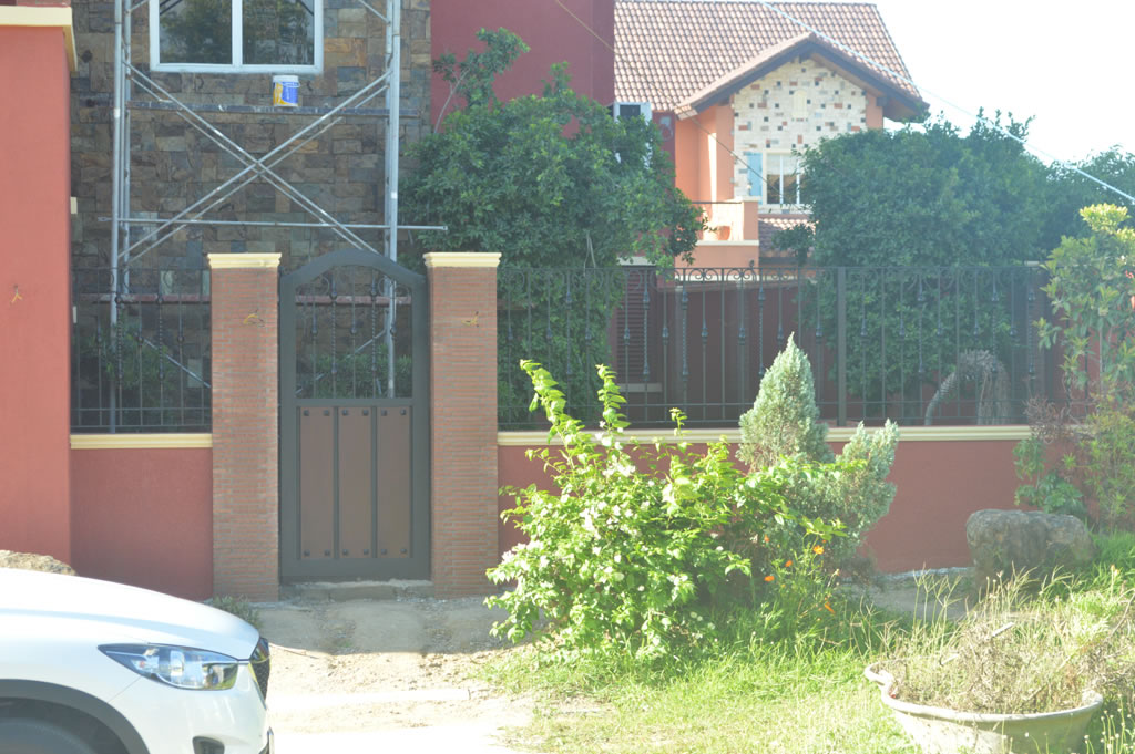 Wought Iron Grills Gates, Fences, Balcony Railing.