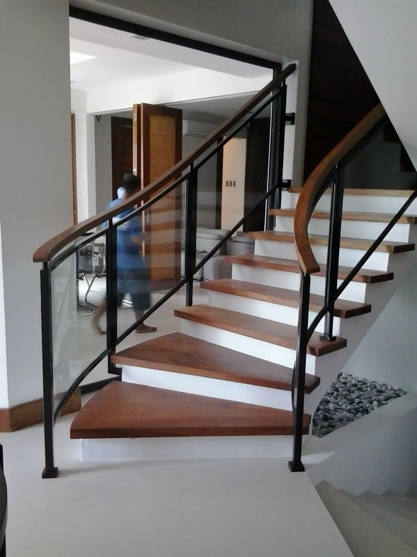 Glass Stair Railing | Cavitetrail, Glass Railings ...
