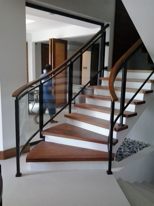 Glass Stair Railing | Cavitetrail, Glass Railings ...